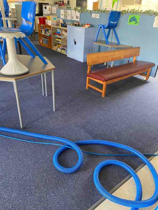 school carpet cleaning 1