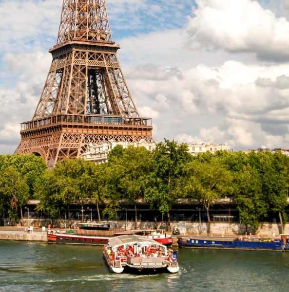 How to Avoid Long Queues at the Eiffel Tower in 2026