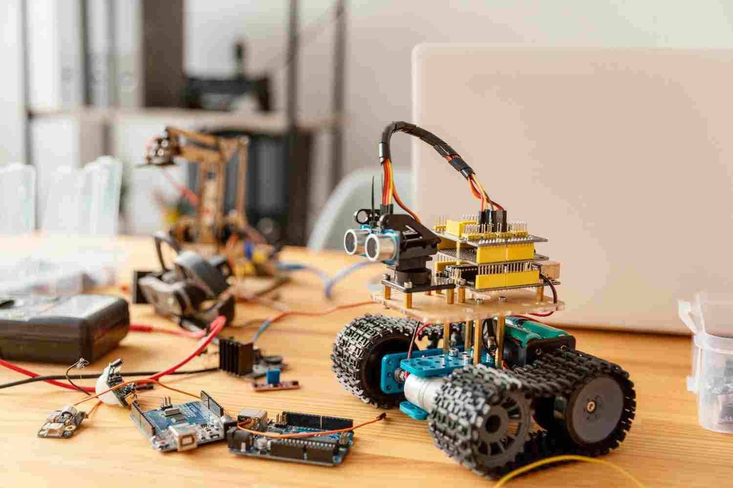 Degree in Robotics Engineering: Your Path to AI Careers