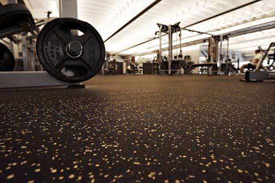 How Gym Flooring Reduces Noise and Equipment Impact